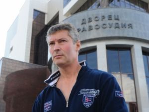 ФСКН пошел в отказ: Иванов не поддерживает Ройзмана