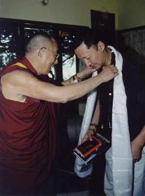 Женишбек Назаралиев передаст народу Тывы благословение Далай-ламы XIV